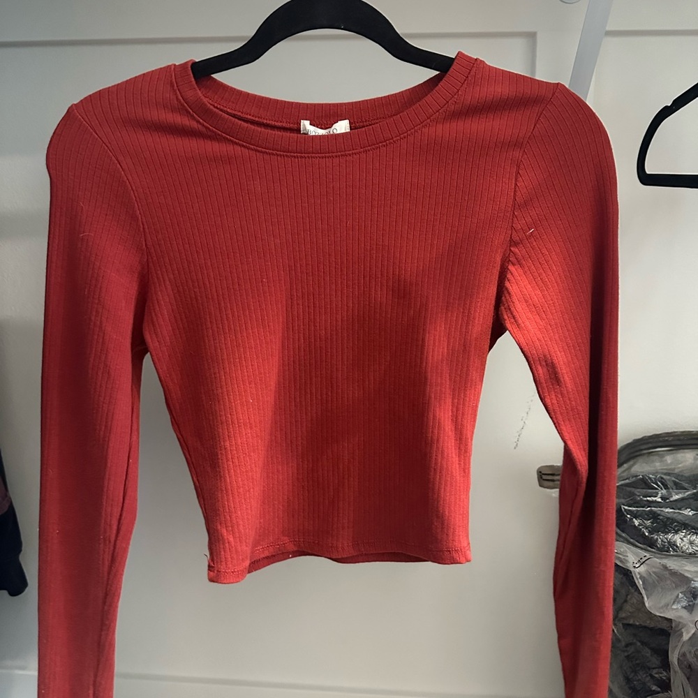 Bozzolo Red Ribbed Crop Top